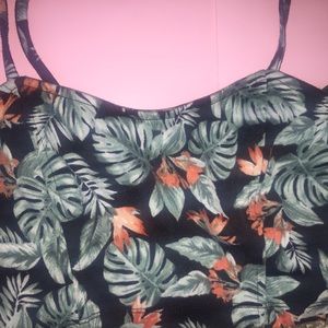 Tropical print Crop top